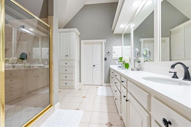 11345 Granada Court, Leawood, KS 66211