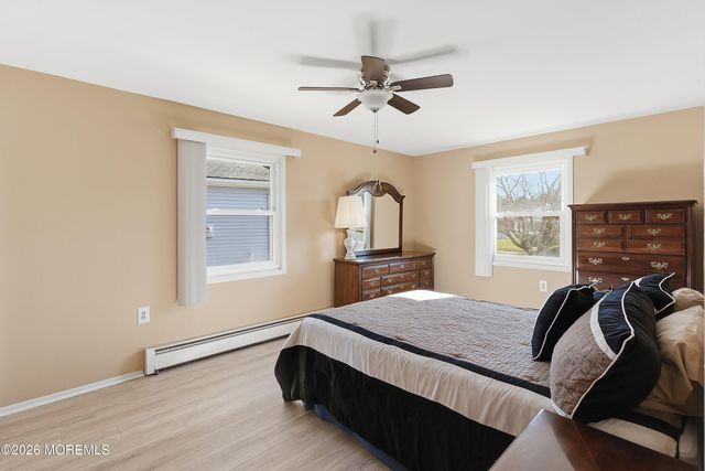 97 Selkirk Avenue, Toms River, NJ 08757