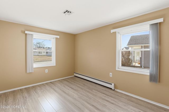 97 Selkirk Avenue, Toms River, NJ 08757