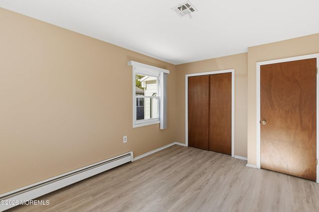 97 Selkirk Avenue, Toms River, NJ 08757