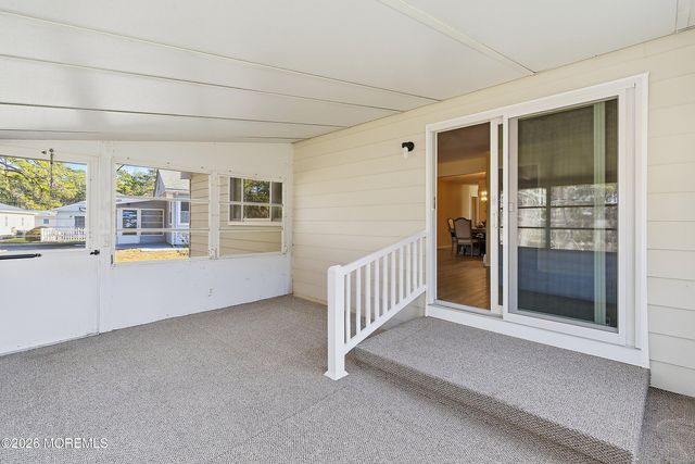 97 Selkirk Avenue, Toms River, NJ 08757