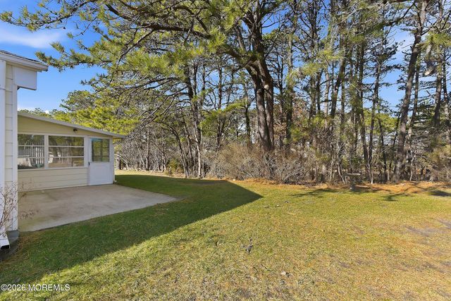 97 Selkirk Avenue, Toms River, NJ 08757