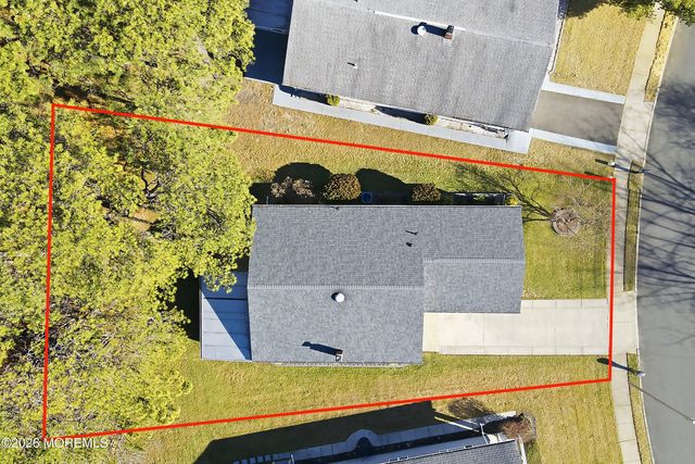 97 Selkirk Avenue, Toms River, NJ 08757