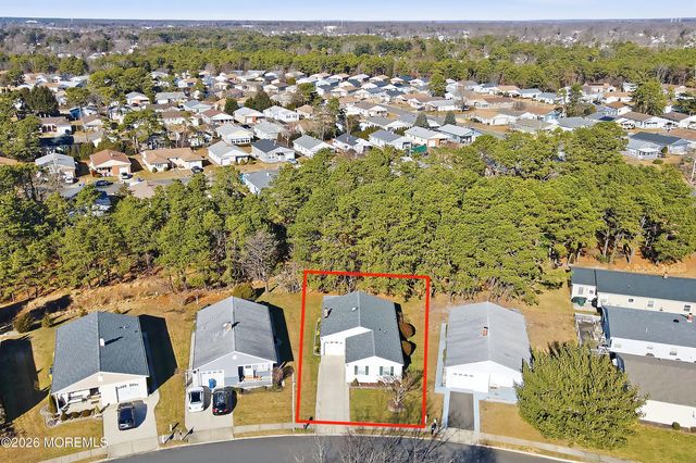 97 Selkirk Avenue, Toms River, NJ 08757