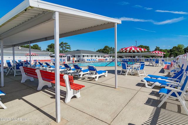 97 Selkirk Avenue, Toms River, NJ 08757