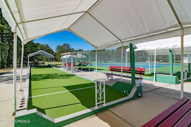 97 Selkirk Avenue, Toms River, NJ 08757