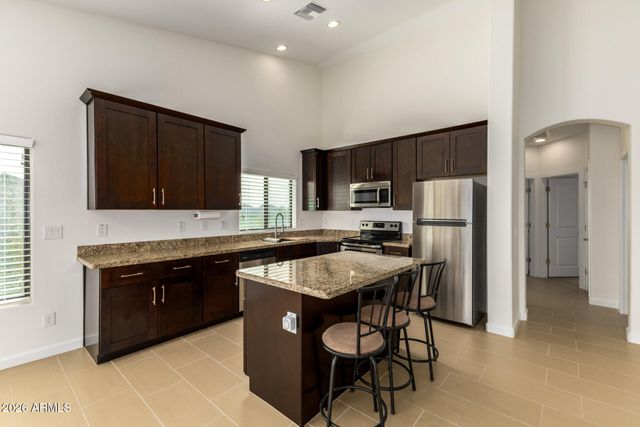 49112 N 3RD Avenue, New River, AZ 85087