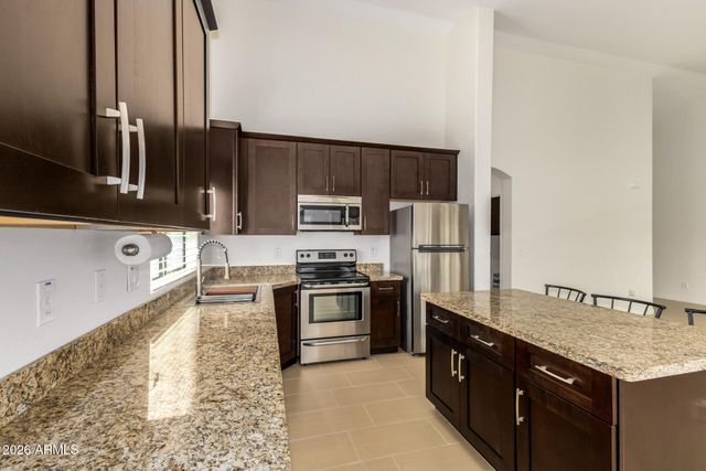 49112 N 3RD Avenue, New River, AZ 85087