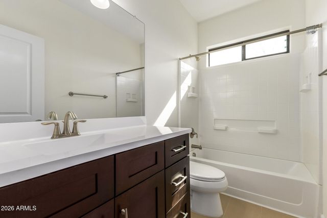 49112 N 3RD Avenue, New River, AZ 85087