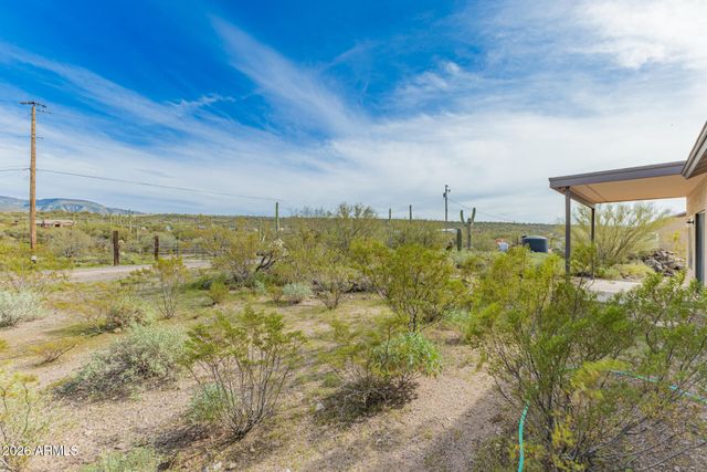 49112 N 3RD Avenue, New River, AZ 85087