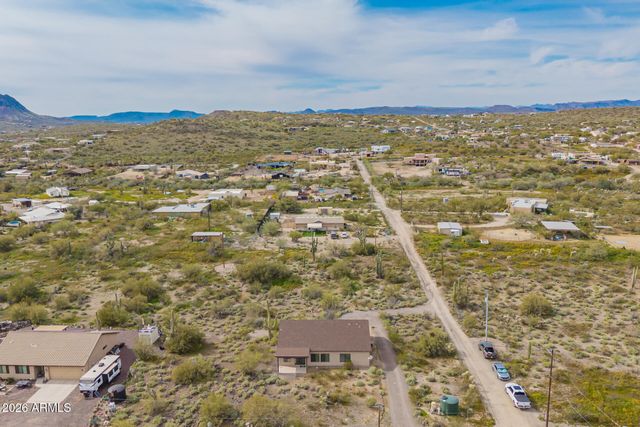 49112 N 3RD Avenue, New River, AZ 85087