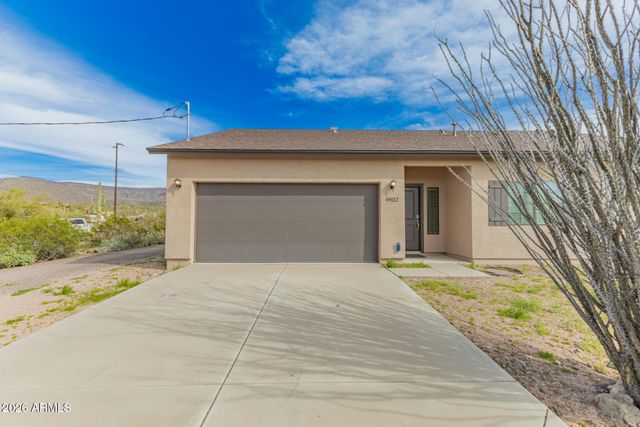 49112 N 3RD Avenue, New River, AZ 85087