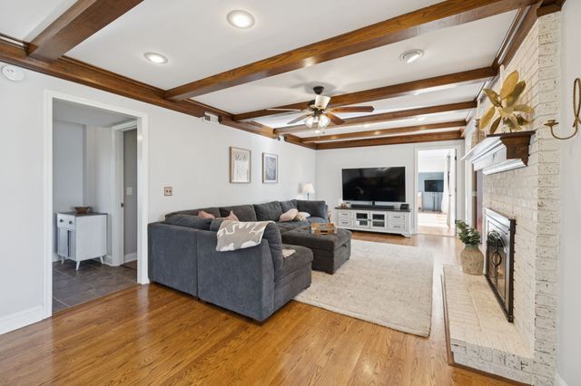 711 Warrior Dr, Murfreesboro, TN 37128