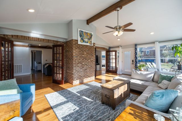 711 Warrior Dr, Murfreesboro, TN 37128