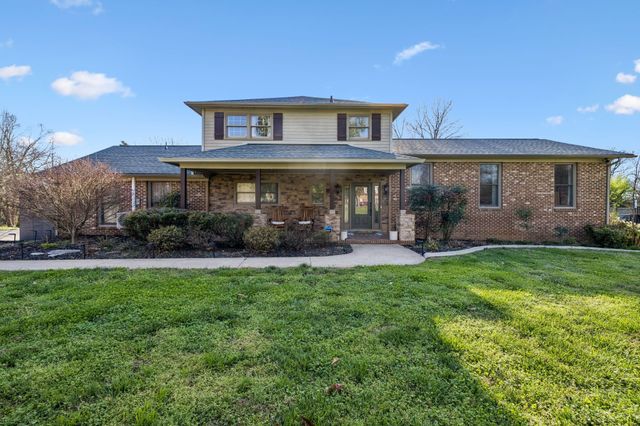 711 Warrior Dr, Murfreesboro, TN 37128