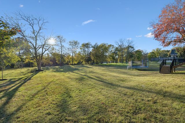 711 Warrior Dr, Murfreesboro, TN 37128