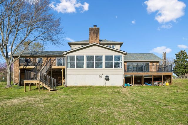 711 Warrior Dr, Murfreesboro, TN 37128