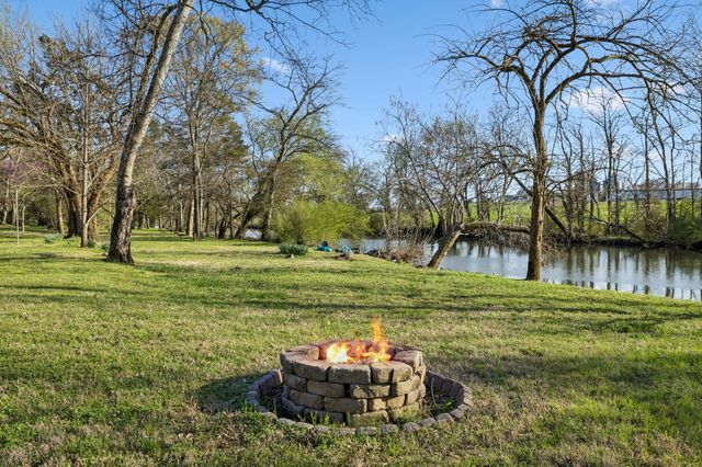 711 Warrior Dr, Murfreesboro, TN 37128