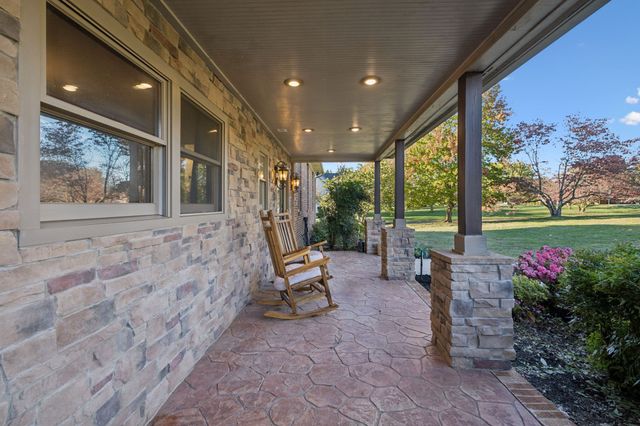 711 Warrior Dr, Murfreesboro, TN 37128