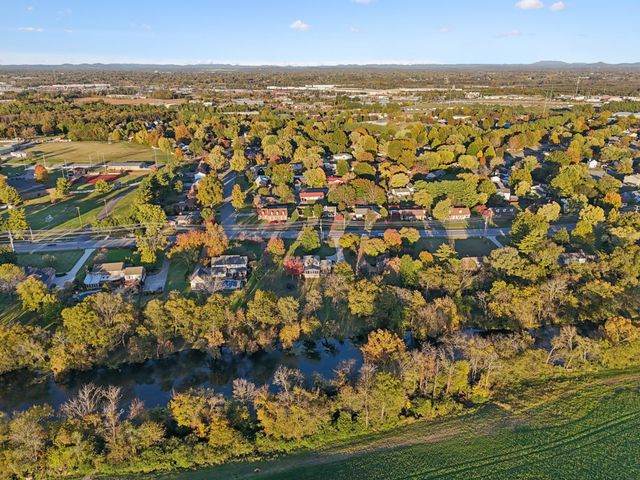 711 Warrior Dr, Murfreesboro, TN 37128