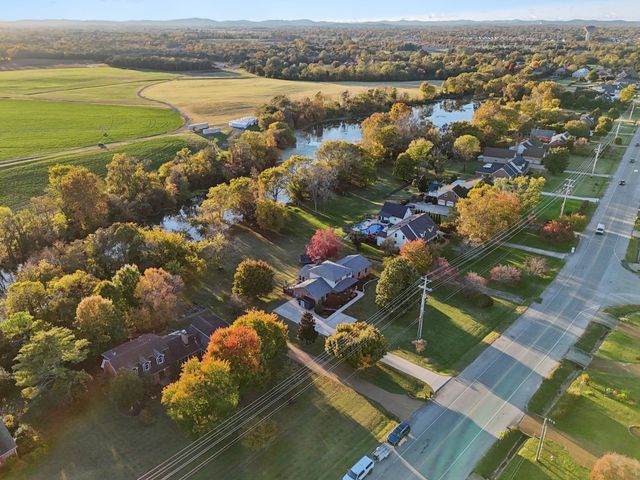 711 Warrior Dr, Murfreesboro, TN 37128