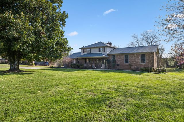 711 Warrior Dr, Murfreesboro, TN 37128