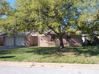 1713 Princeton Drive, Arlington, TX 76015