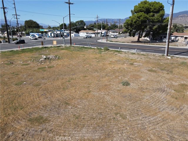 6909 Victoria Avenue F, Highland, CA 92346