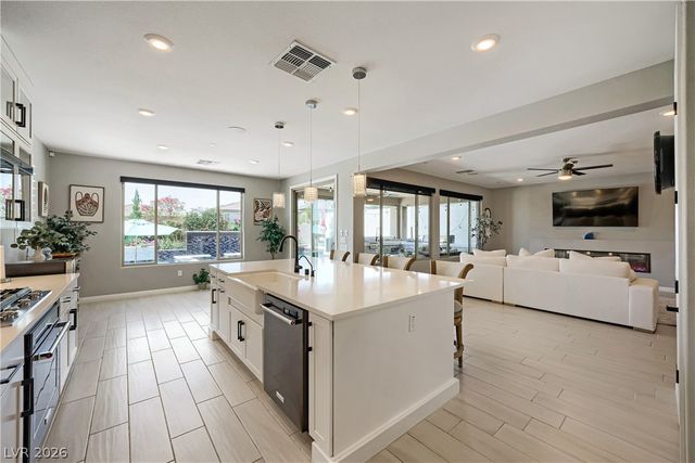 12439 Iron Bluff Avenue, Las Vegas, NV 89138