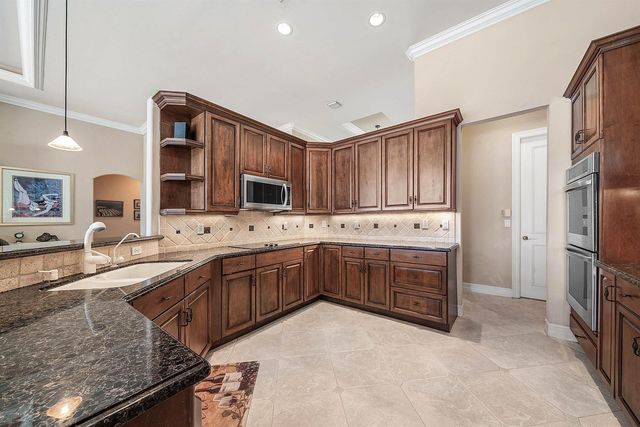2761 NE 48TH Court, Lighthouse Point, FL 33064