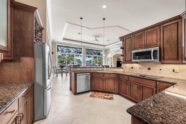 2761 NE 48TH Court, Lighthouse Point, FL 33064