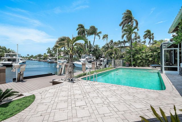 2761 NE 48TH Court, Lighthouse Point, FL 33064