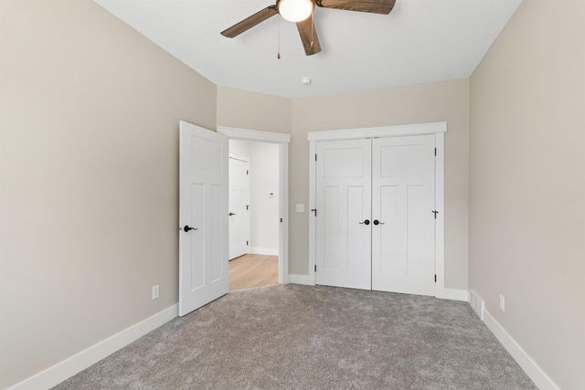 1219 W 7th Street, Waterloo, IA 50702
