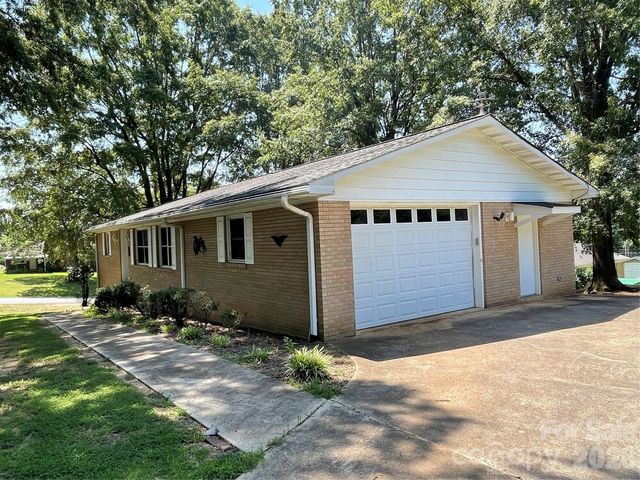 920 Page Street, Mount Pleasant, NC 28124