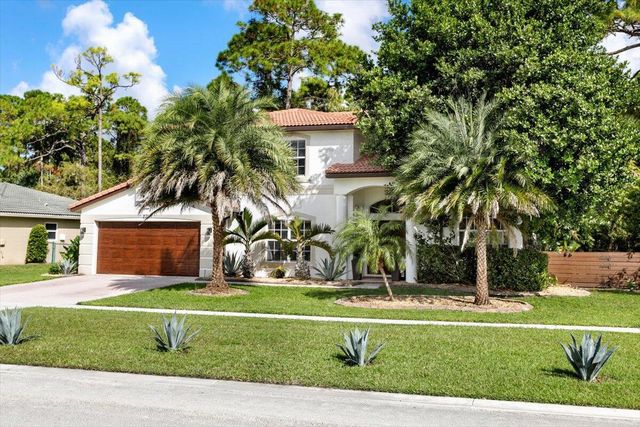 221 Park Road N, Royal Palm Beach, FL 33411