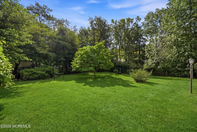 428 Redmond Avenue, Oakhurst, NJ 07755