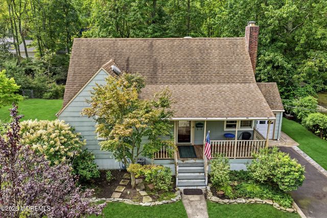 428 Redmond Avenue, Oakhurst, NJ 07755
