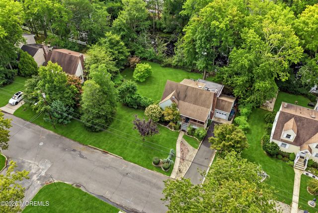 428 Redmond Avenue, Oakhurst, NJ 07755
