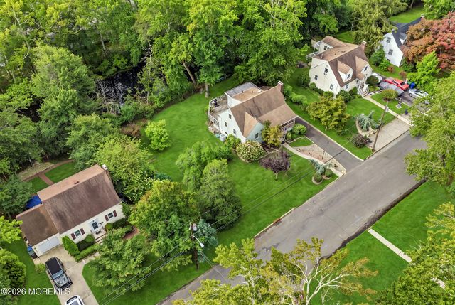 428 Redmond Avenue, Oakhurst, NJ 07755