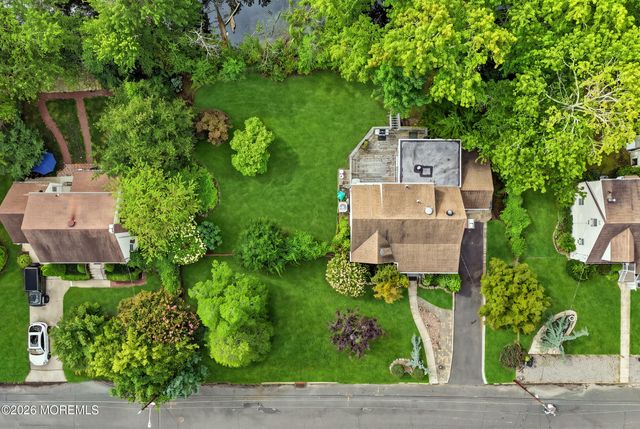 428 Redmond Avenue, Oakhurst, NJ 07755