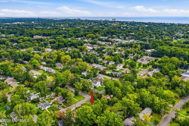 428 Redmond Avenue, Oakhurst, NJ 07755