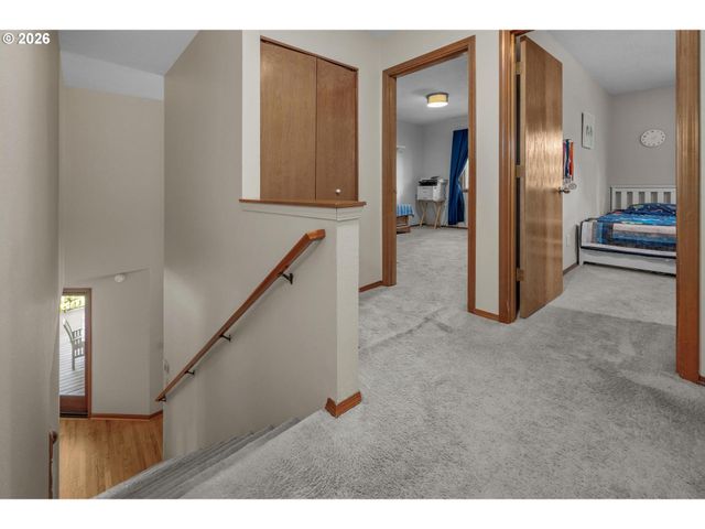 12329 Sw 34TH Ave, Portland, OR 97219