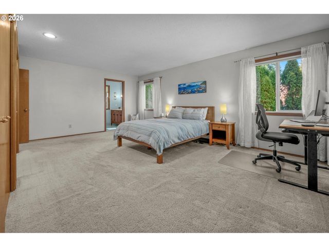 12329 Sw 34TH Ave, Portland, OR 97219