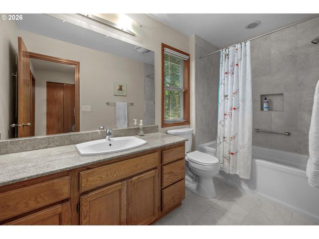 12329 Sw 34TH Ave, Portland, OR 97219