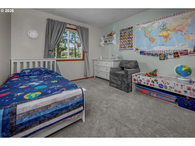 12329 Sw 34TH Ave, Portland, OR 97219