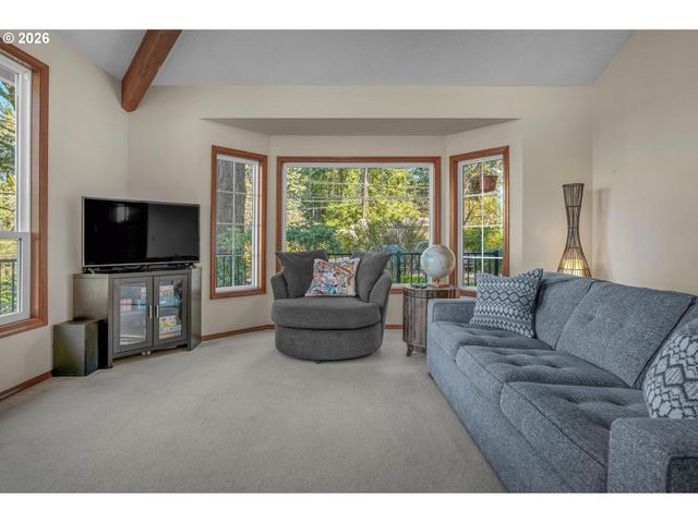 12329 Sw 34TH Ave, Portland, OR 97219