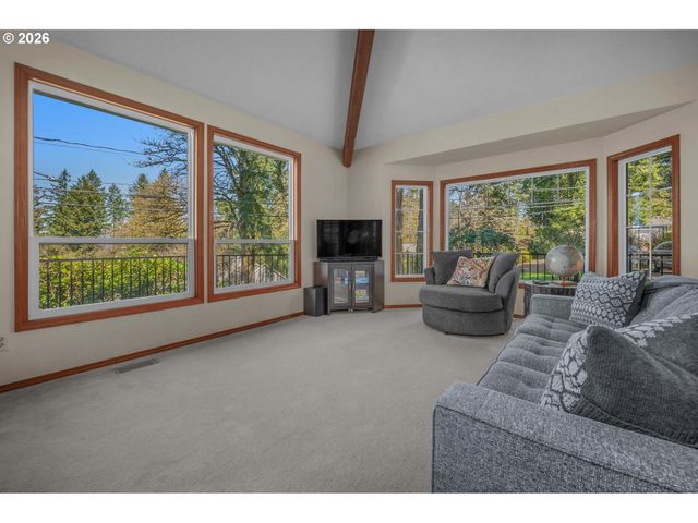 12329 Sw 34TH Ave, Portland, OR 97219