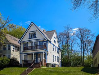 2444 Palmer STREET #2446, Milwaukee, WI 53212