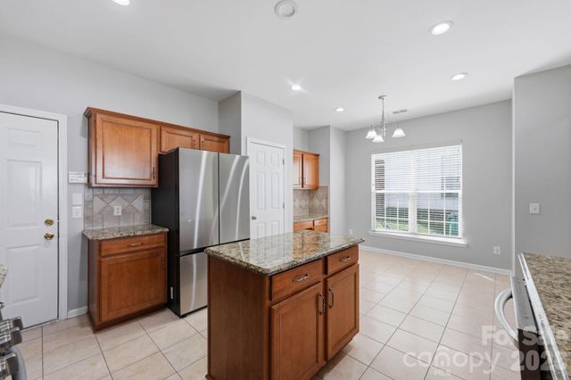 11239 Cypress View Drive, Charlotte, NC 28262