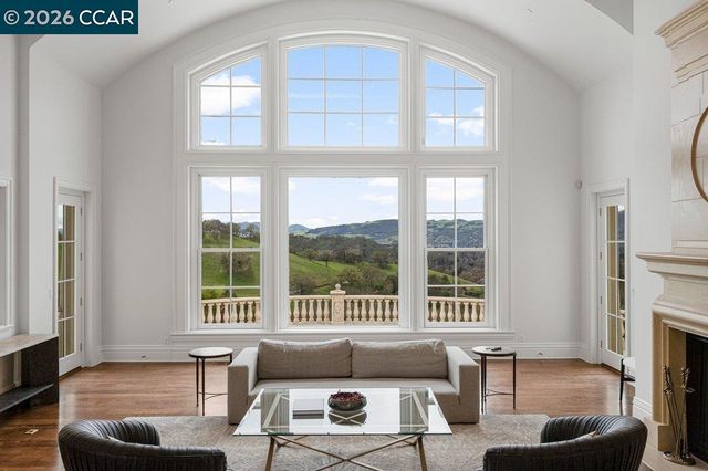 10 Serenity Ln, Alamo, CA 94507